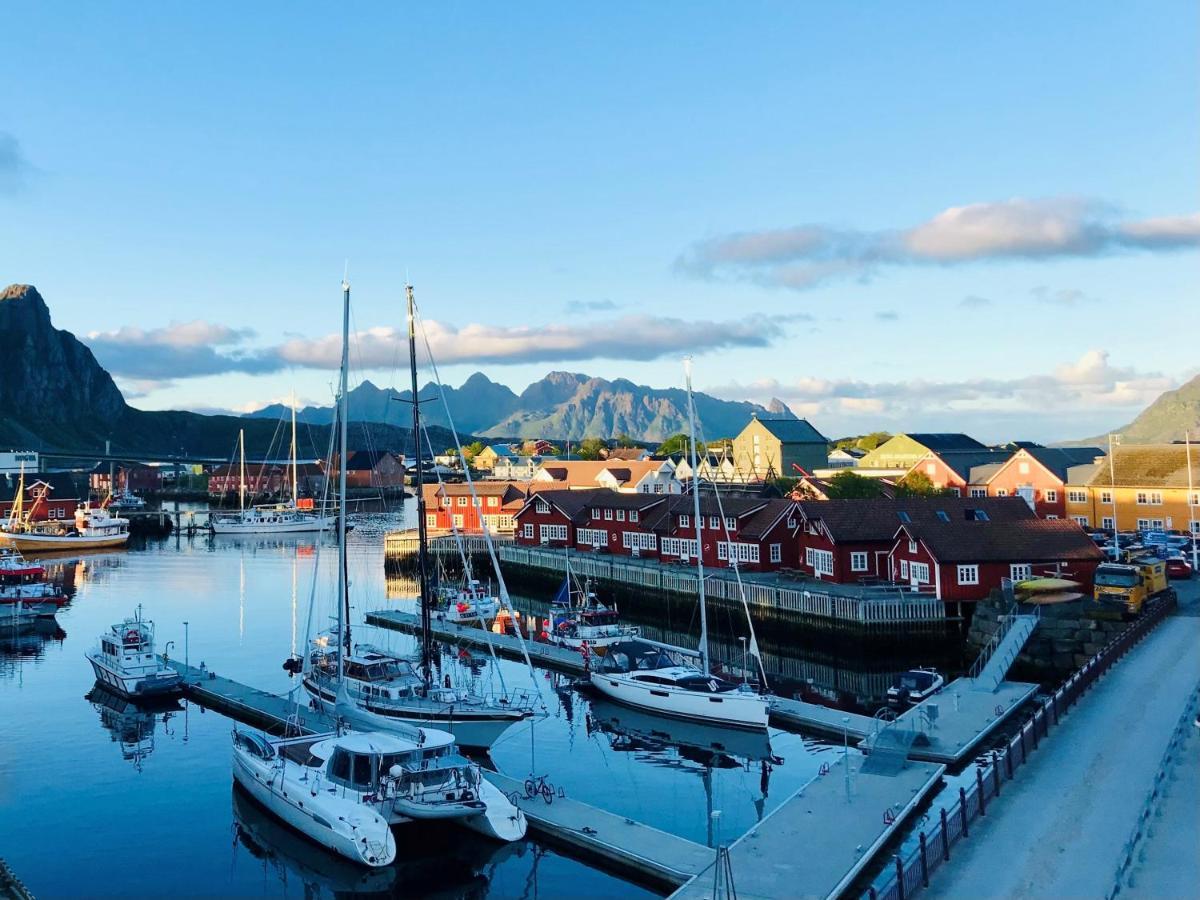 Anker Brygge Svolvær Exterior foto View of the village of Svolvær